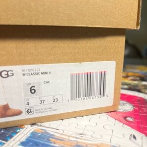 UGG Classic Mini II in Chestnut